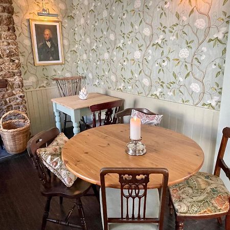 Lord Nelson Hotel Bridport Dış mekan fotoğraf